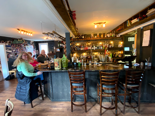 Lounge «Snapshots Lounge», reviews and photos, 1320 Weaver Dr, Granville, OH 43023, USA