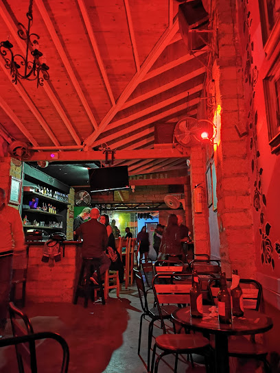 La Papayera - Eslabon Prendido - Salsa Bar - Cl. 53 #55 42, La Candelaria, Medellín, La Candelaria, Medellín, Antioquia, Colombia