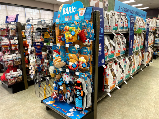 Pet Supply Store «Unleashed by Petco», reviews and photos, 520 S 23rd St, Philadelphia, PA 19146, USA