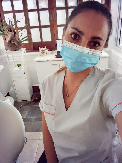 Odontología Integral - Dra. Camila Valdez Zurueta