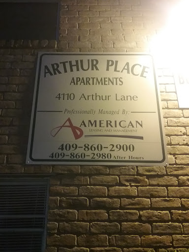 The Arthur Place Apartments