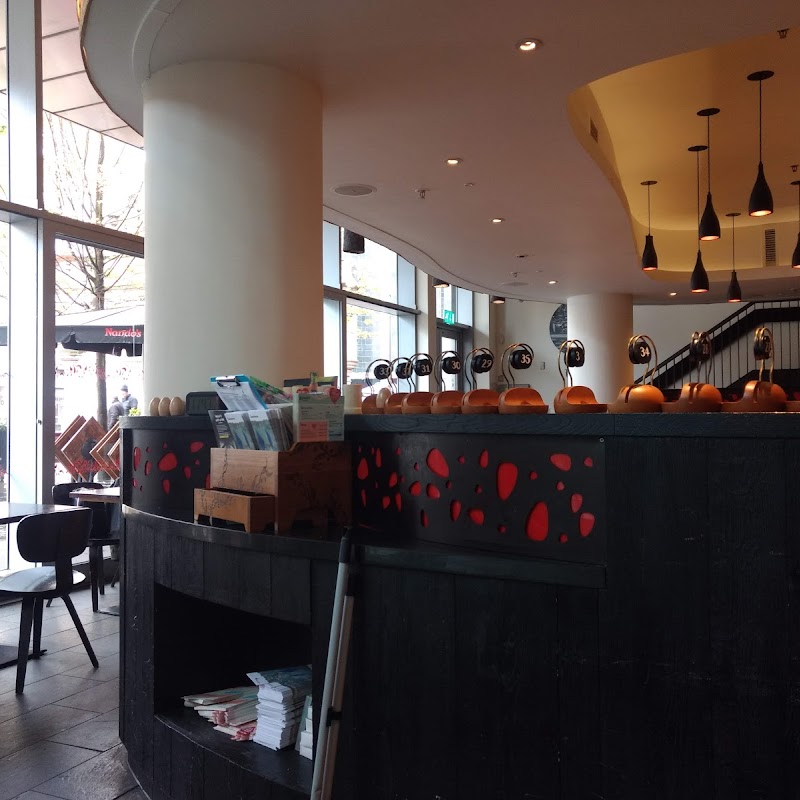 Nando's Glasgow - St Enoch Square