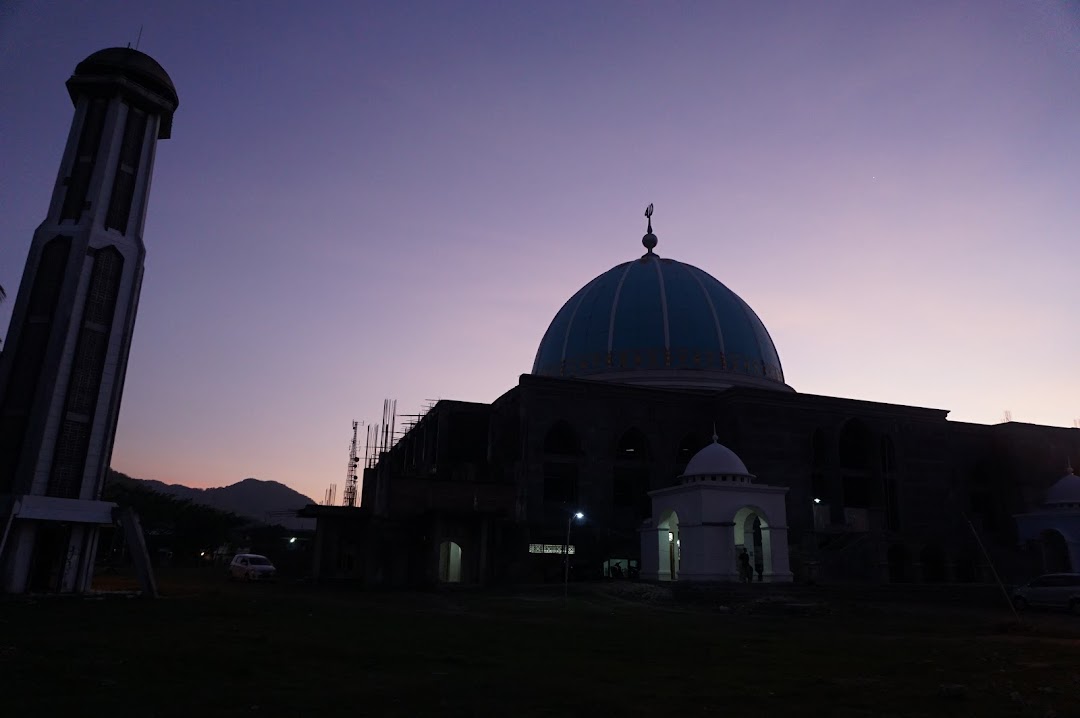Masjid Raya Al-Munawwarah Bima