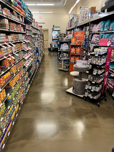 Pet Supply Store «Pet Supplies Plus», reviews and photos, 1937 FL-60, Valrico, FL 33594, USA