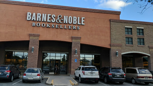 Barnes & Noble image