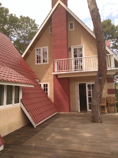 Photos of The Pinewoods Hotel