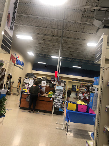 Pet Supply Store «PetSmart», reviews and photos, 3995 Welsh Rd, Willow Grove, PA 19090, USA