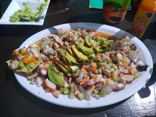TACOS Y MARISCOS LOS ACOPLADOS - Seafood restaurant - Mexicali, Baja  California - Zaubee