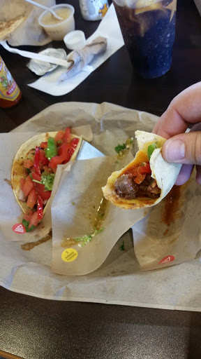 Mexican Restaurant «Chipotle Mexican Grill», reviews and photos, 29991 Town Center Loop W, Wilsonville, OR 97070, USA