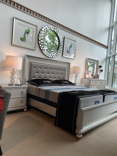 Furniture Store «Rooms To Go & Rooms To Go Kids Furniture Store - Miami International (Doral)», reviews and photos, 10623 NW 12th St, Doral, FL 33172, USA