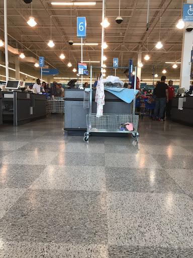 Clothing Store «Ross Dress for Less», reviews and photos, 249 Deane Dr, Rockford, IL 61107, USA