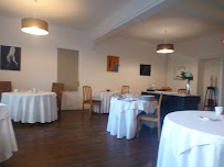 Atmosphère du Restaurant AUBERGE DU VIEUX PORT à La Forêt-Fouesnant - n°3