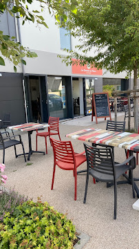 Atmosphère du Restaurant Les Douceurs du Plessis à Le Plessis-Grammoire - n°4