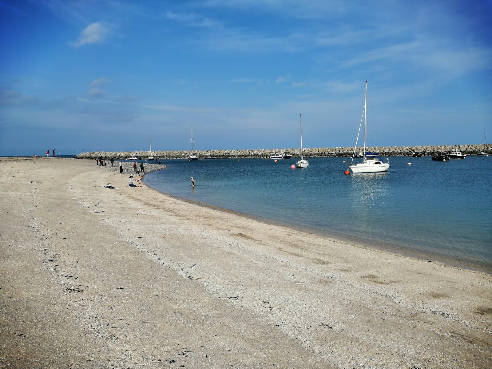 Foto di Rhos-on-Sea beach con una superficie del sabbia beige