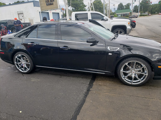 Car Wash «Earley Bird Car Wash», reviews and photos, 1309 Berry Blvd, Louisville, KY 40215, USA