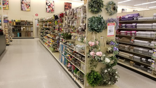 Craft Store «Hobby Lobby», reviews and photos, 1055 E Golf Rd, Schaumburg, IL 60173, USA
