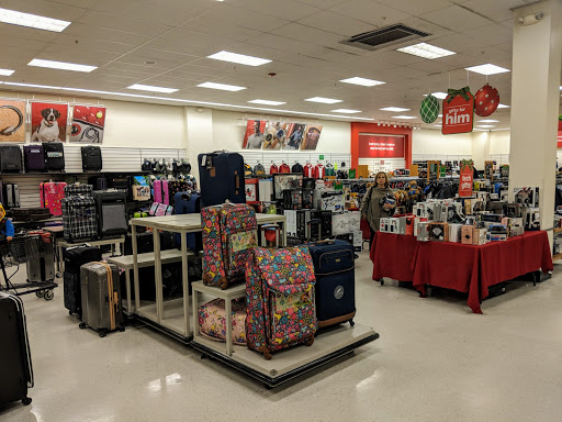 Department Store «T.J. Maxx», reviews and photos, 588 Francisco Blvd W, San Rafael, CA 94901, USA