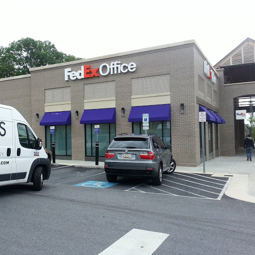 Print Shop «FedEx Office Print & Ship Center», reviews and photos, 4417 Hartwick Rd, College Park, MD 20740, USA