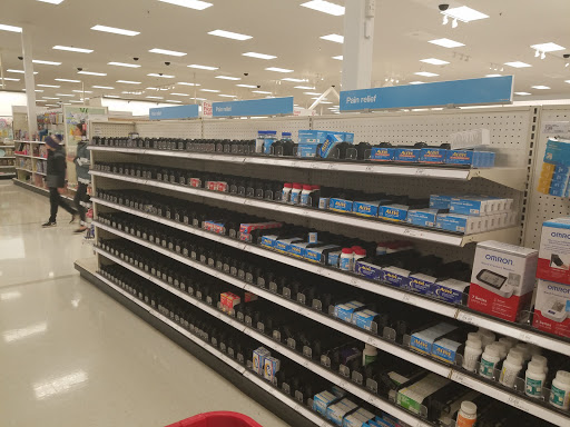 Department Store «Target», reviews and photos, 7601 Kingery Hwy, Willowbrook, IL 60527, USA