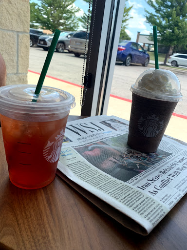 Coffee Shop «Starbucks», reviews and photos, 2842 S 17th Ave, Broadview, IL 60155, USA