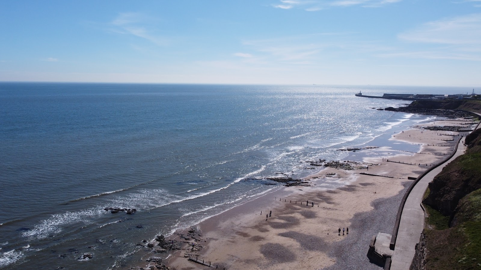 Seaham beach photo #9