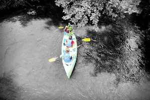 Carennac Aventure, location de Canoë, Kayak et Stand Up Paddle sur la Dordogne image