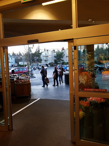 Grocery Store «Metropolitan Market Sand Point», reviews and photos, 5250 40th Ave NE, Seattle, WA 98105, USA