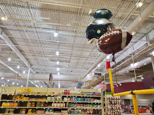 Grocery Store «Giant Food Stores», reviews and photos, 4855 West Chester Pike, Newtown Square, PA 19073, USA