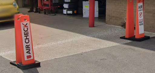 Tire Shop «Discount Tire Store - Indianapolis, IN», reviews and photos, 8302 N Michigan Rd, Indianapolis, IN 46268, USA