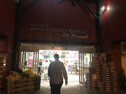 Grocery Store «Whole Foods Market», reviews and photos, 923 Houston Northcutt Blvd, Mt Pleasant, SC 29464, USA