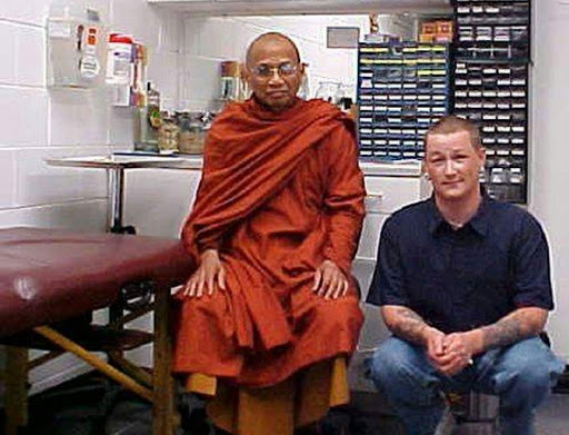 Tattoo Shop «Studio Inc Ronin Tattoo», reviews and photos, 1161 N Farnsworth Ave, Aurora, IL 60505, USA