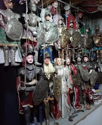 Photo n°5 de marionnettes expo à Monétay-sur-Allier ()