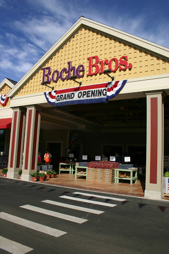 Supermarket «Roche Bros. Mashpee», reviews and photos, 11 Commercial St, Mashpee, MA 02649, USA