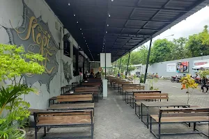 Kopisae Margorejo | Cafe Kekinian dan Resto Surabaya Pusat image