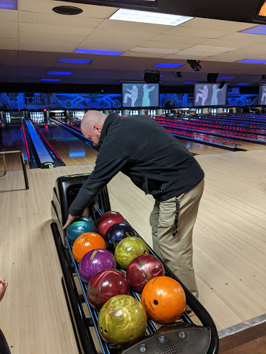 Bowling Alley «AMF Fairview Lanes», reviews and photos, 1407 Fairport Rd, Fairport, NY 14450, USA