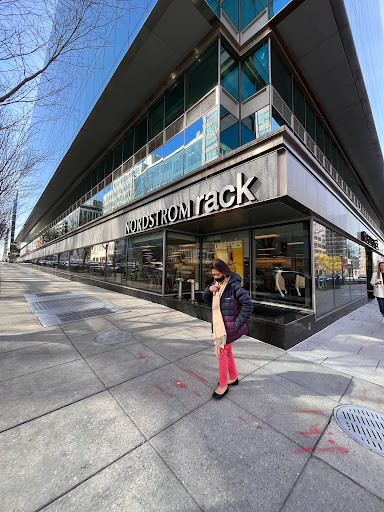 Department Store «Nordstrom Rack Downtown DC», reviews and photos, 1800 L St NW, Washington, DC 20036, USA