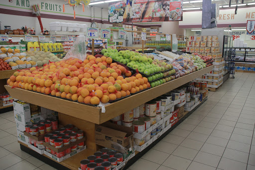 Restaurant «Three Amigas», reviews and photos, 450 W Liberty St, Wauconda, IL 60084, USA