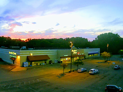 Grocery Store «Family Fresh Market», reviews and photos, 115 Elm St, Farmington, MN 55024, USA