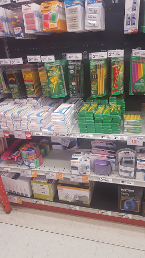 Office Supply Store «Staples», reviews and photos, 7560 Commons Blvd, Victor, NY 14564, USA