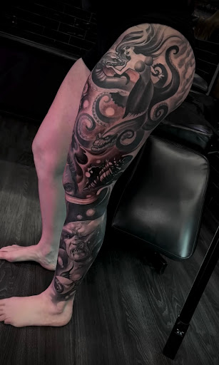 Explore back shoulder tattoo ideas, creative tattoo ideas in Glendale, available at PRINCE ART AND INK