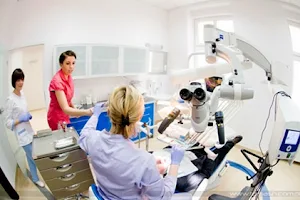 Centrum Medyczne Słowik Szczecin Dentysta Stomatolog Okulista Protezy zębowe Implanty zębowe image