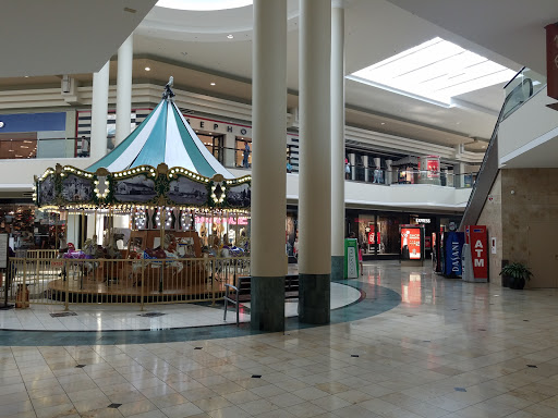 Woodland Hills Mall, 7021 S Memorial Dr, Tulsa, OK 74133, USA, 