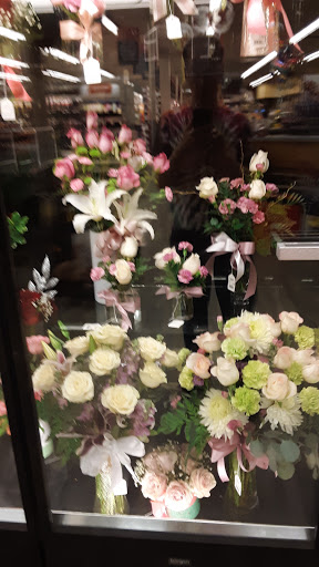 Grocery Store «Safeway», reviews and photos, 1455 NE Division St, Gresham, OR 97030, USA