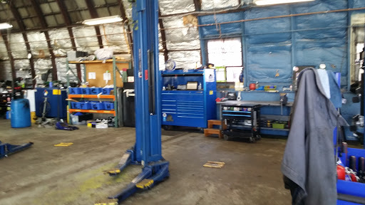 Auto Repair Shop «Green Drop Garage», reviews and photos, 1417 SE 9th Ave, Portland, OR 97214, USA