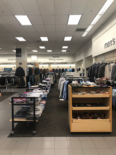 Department Store «Nordstrom Rack The Shops at State and Washington», reviews and photos, 24 N State St, Chicago, IL 60602, USA