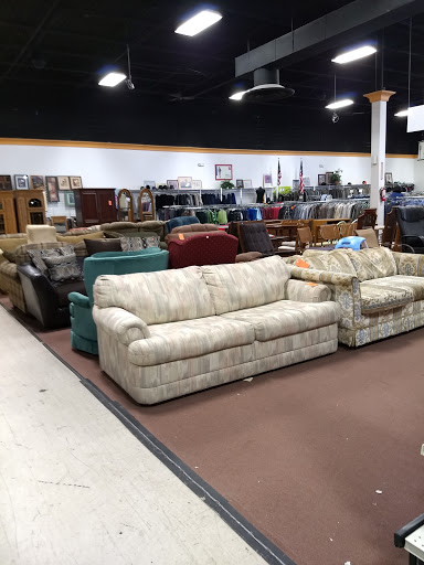 Thrift Store «The Salvation Army Family Store & Donation Center», reviews and photos, 6469 N Prospect Ave, Gladstone, MO 64119, USA
