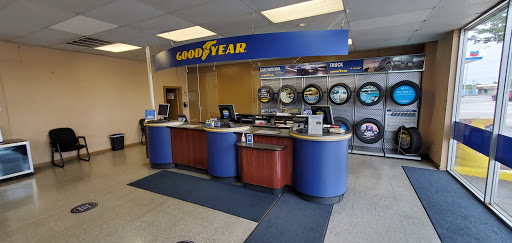 Tire Shop «Goodyear Auto Service Center», reviews and photos, 3690 Bird Rd, Coral Gables, FL 33133, USA