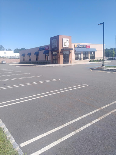 Shopping Mall «Cedar Knolls Plaza», reviews and photos, 235 Ridgedale Ave Ste 9, Cedar Knolls, NJ 07927, USA