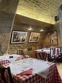 Atmosphère du Restaurant français Le Petit Blanc à Salins-les-Bains - n°11