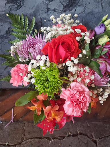 Florist «ROSE PETALS FLORIST», reviews and photos, 343 S 2nd St, Little Falls, NY 13365, USA